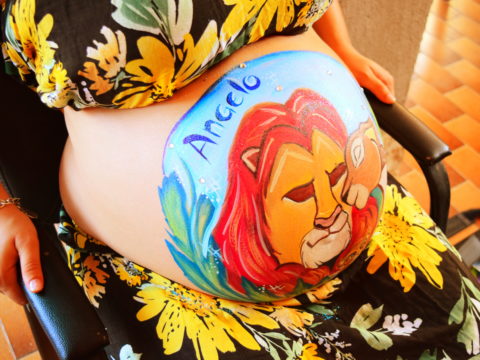 Belly painting Re Leone